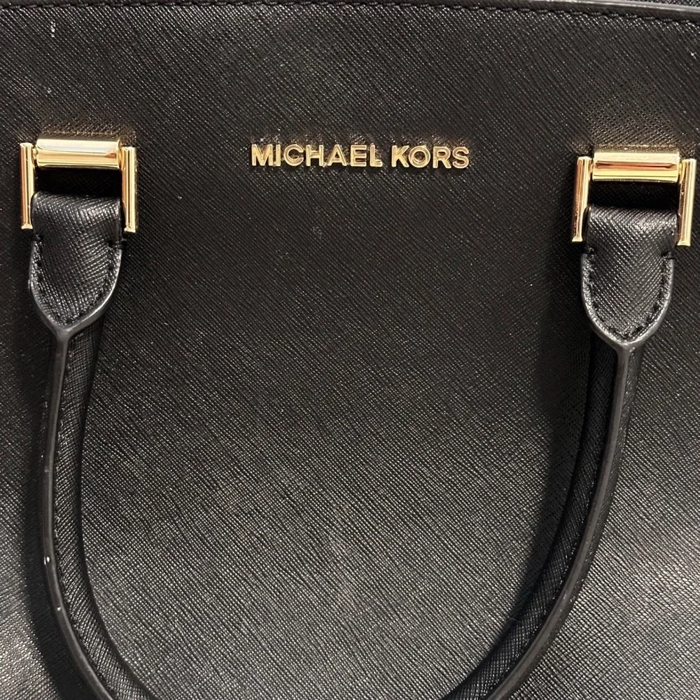 MICHAEL KORS Selma Women’s Black Satchel Crossbody Saffiano Leather Elegant